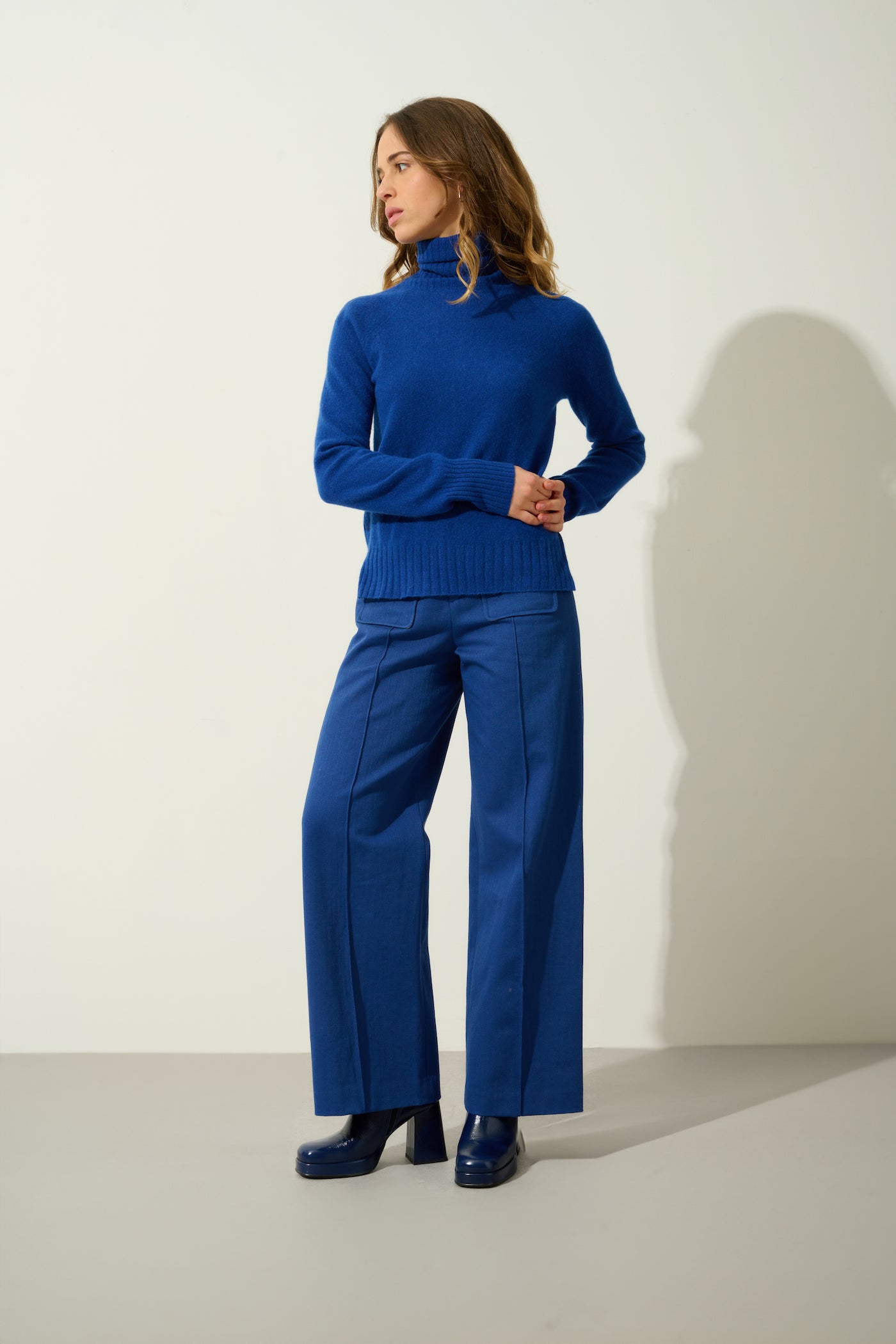 Cassy Roll-Neck Jumper - Outremer - 100% 2-Ply Cashmere - Women