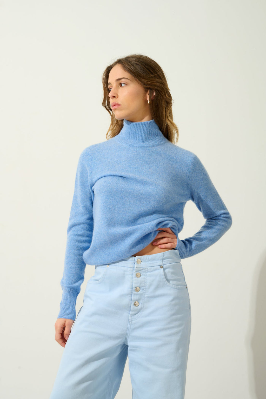 Eileen Turtleneck Jumper - Sky - 100% 2-Ply Cashmere - Women