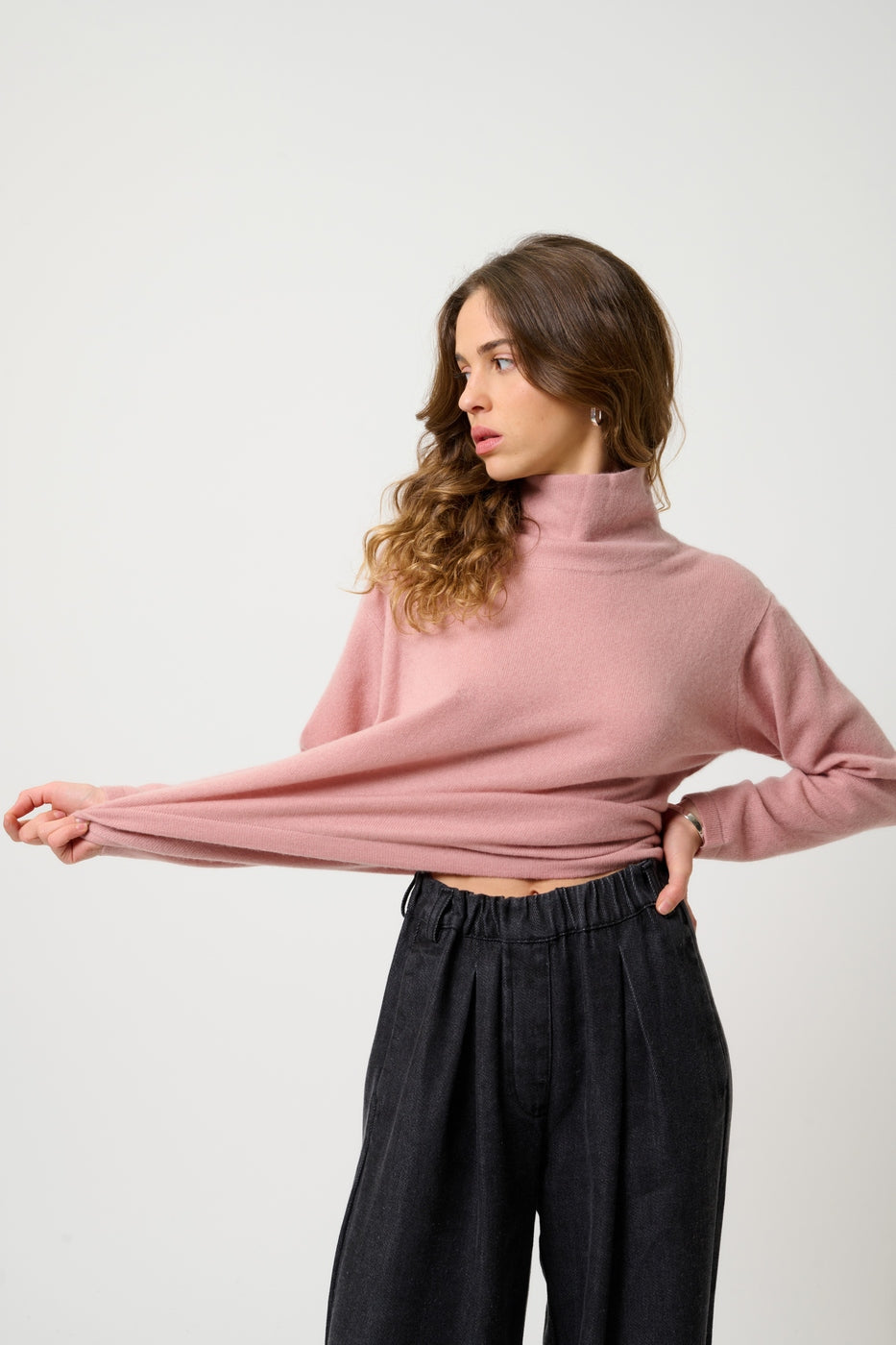 High-Neck Cable Knit Jumper - Cheviot - Rosewood