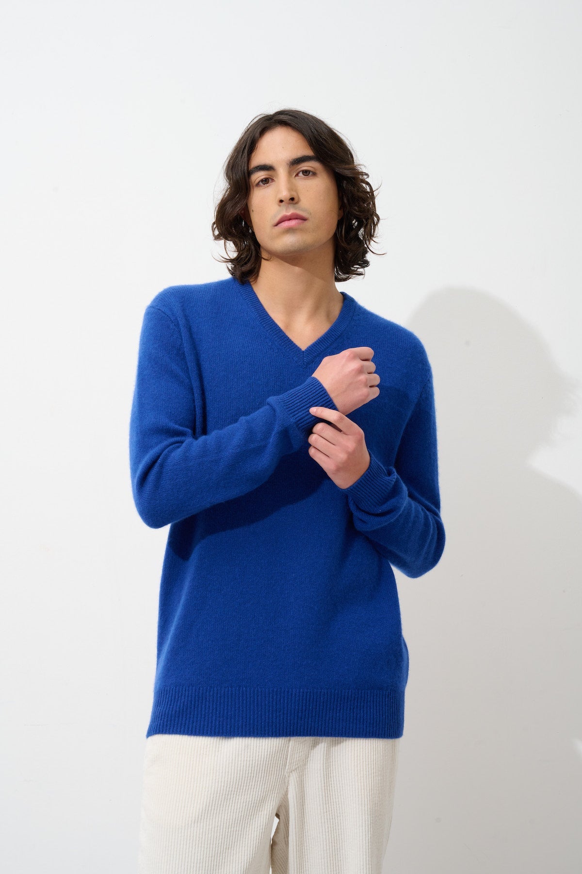 Jersey Cuello V - 100% Cachemira 4 Hilos - Azul Ultramar
