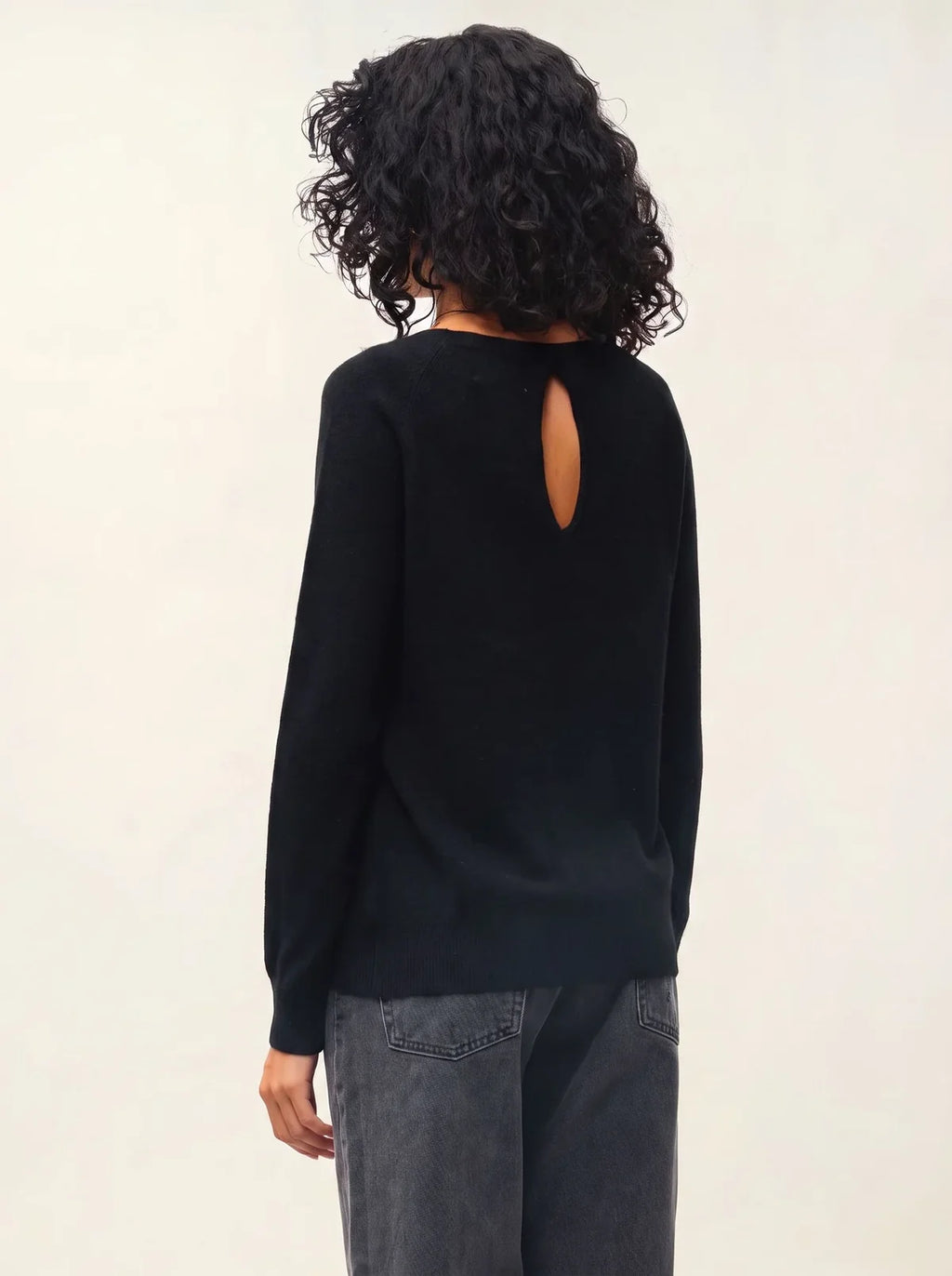 Jersey Cuello Barco Gota Espalda - Dibona - Negro