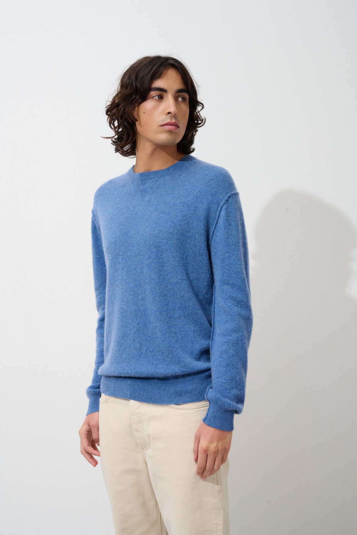 Round-Neck Jumper Nolan - Denim Blue - 100% 2-Ply Cashmere - Men