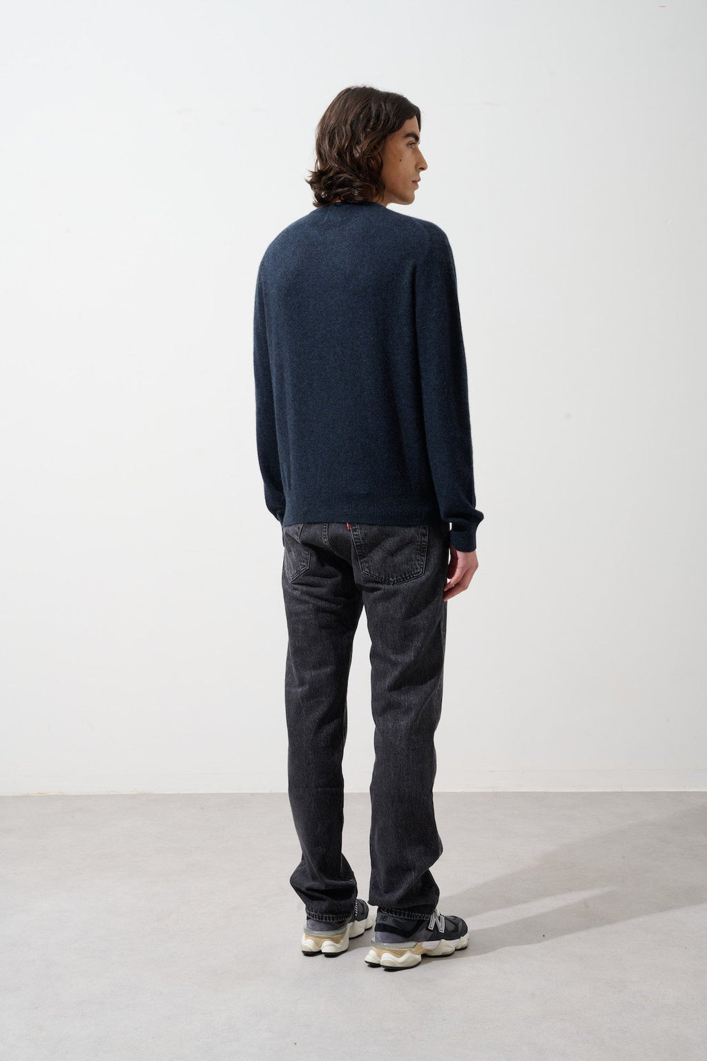 Aiglière Round-Neck Jumper - Caviar - 100% 2-Ply Cashmere