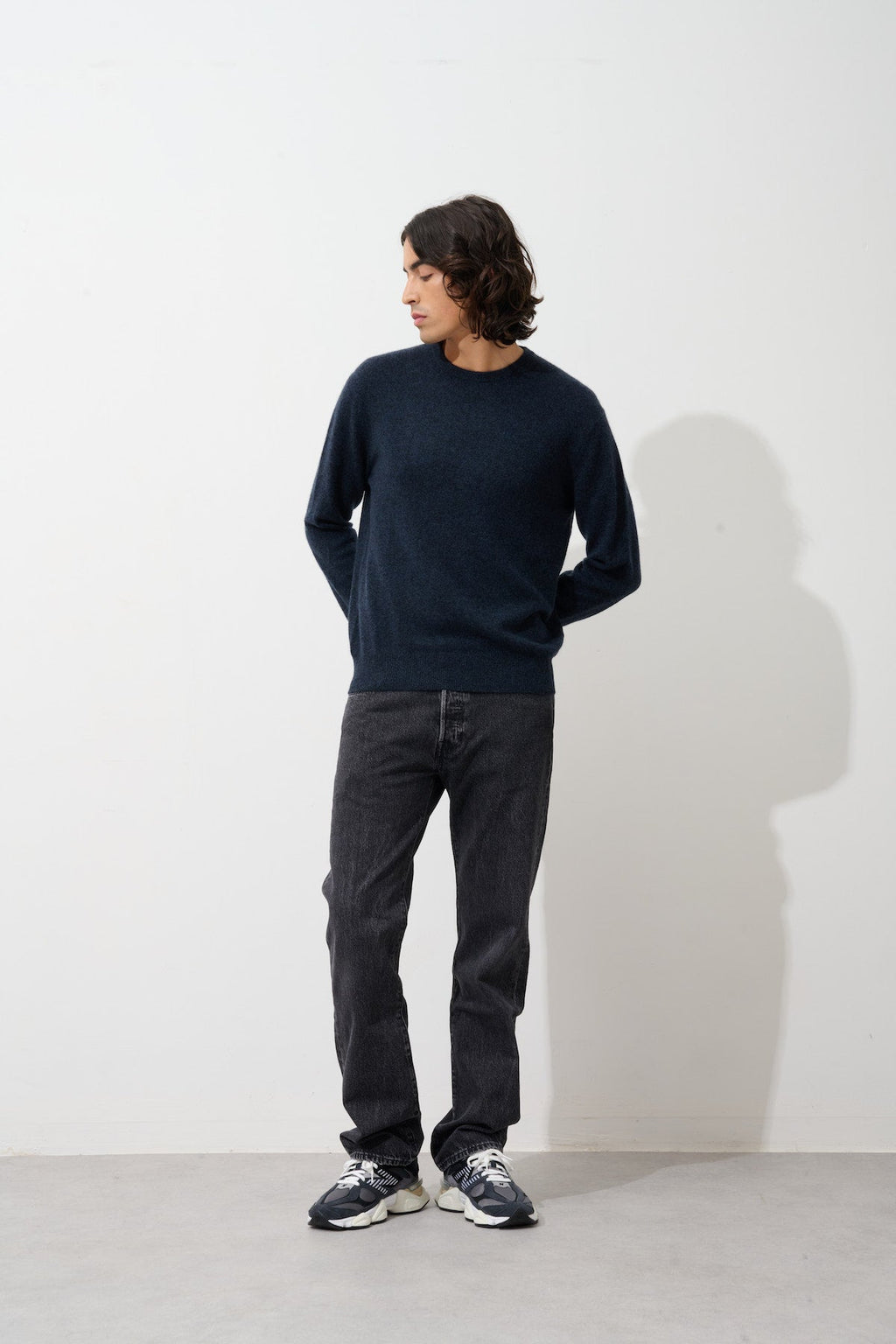 Aiglière Round-Neck Jumper - Caviar - 100% 2-Ply Cashmere