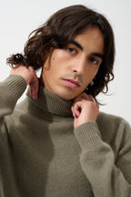 4-Ply Roll-Neck Jumper Martin - Army - 100% 4-Ply Cashmere - Men's