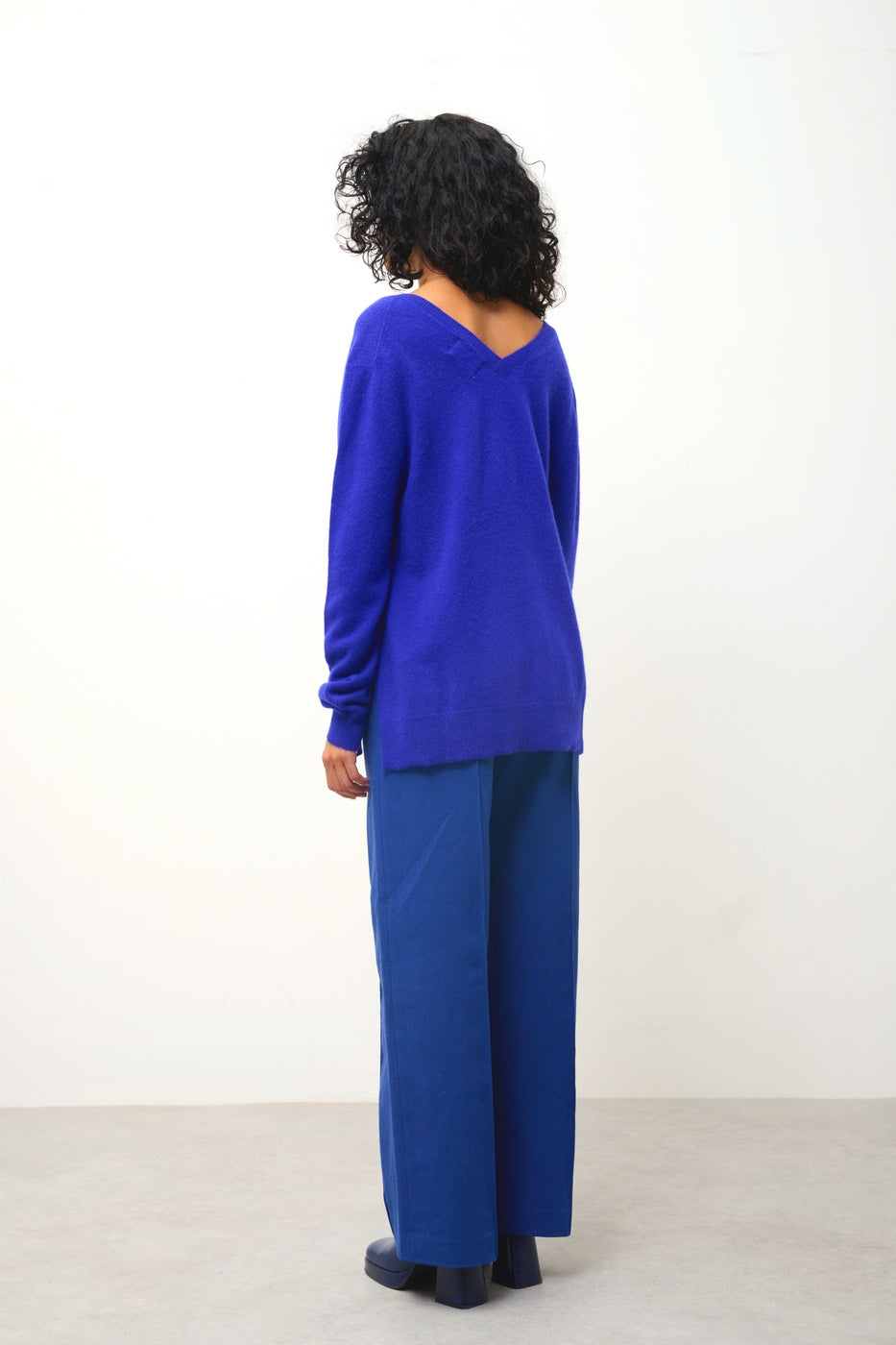 Giegn Front And Back V-Neck Jumper - Indigo - Women