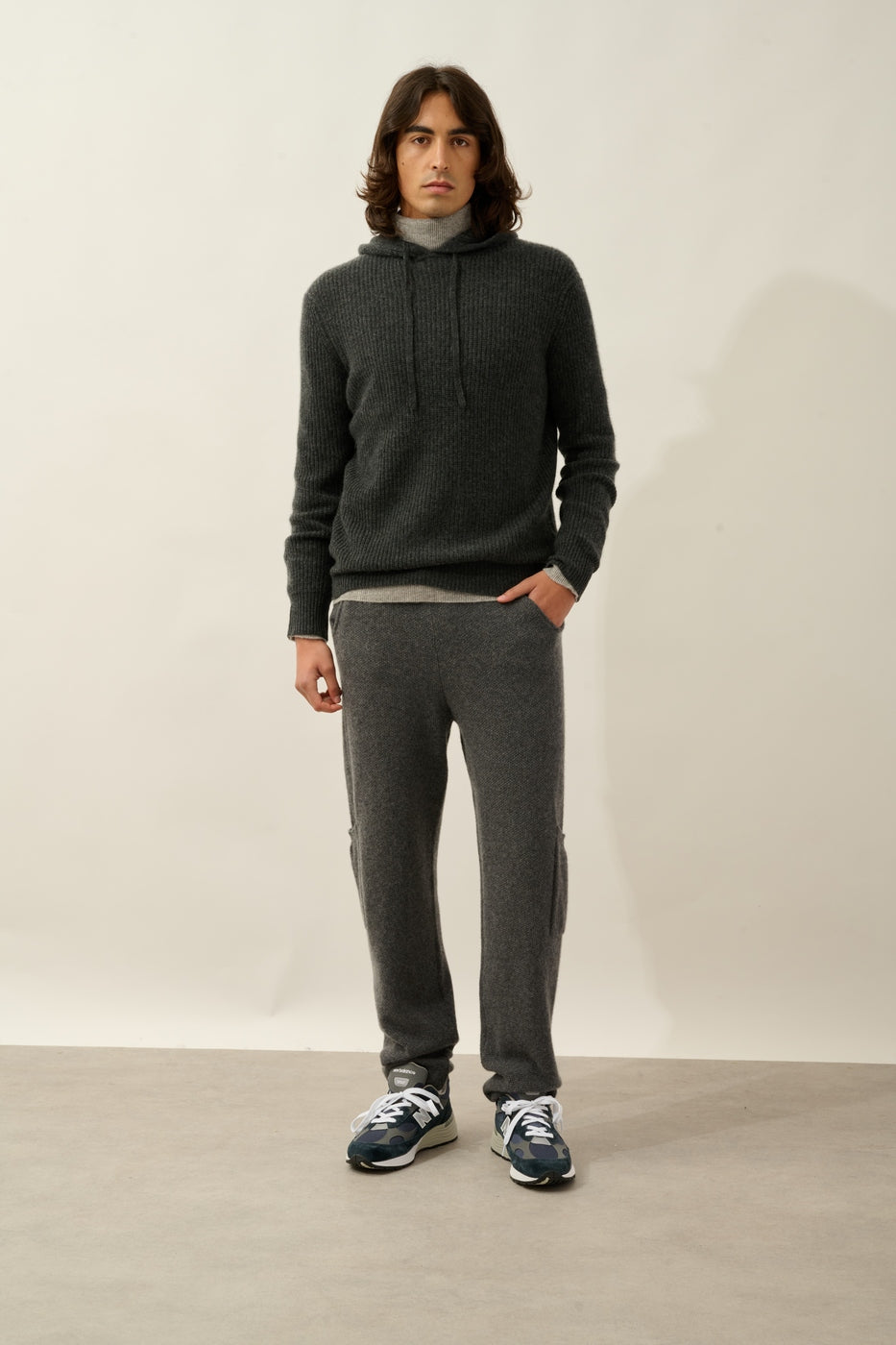 4-Ply Hooded Jumper - Mida - Carbon Marl