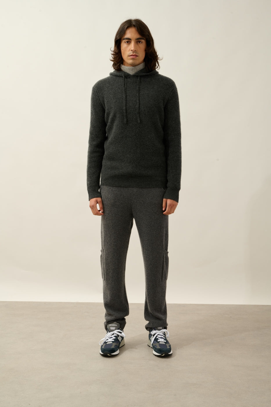 4-Ply Hooded Jumper - Mida - Carbon Marl