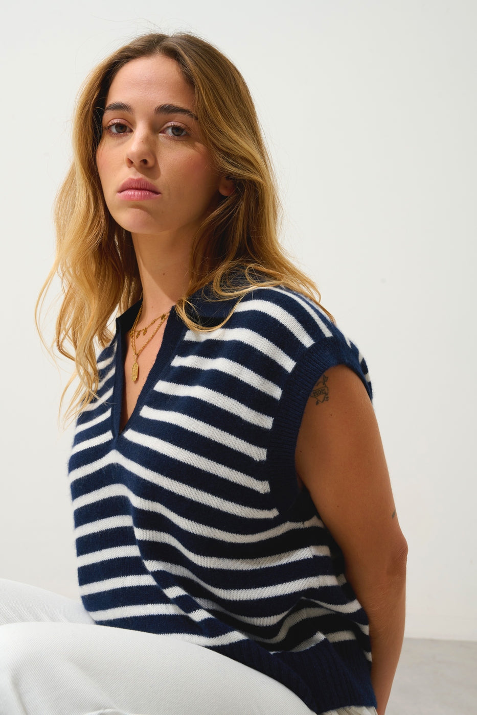 Pull Col Polo Ouvert Sans Manches 4 Fils Bi-Color - Felina - Fond Navy + Ivoire