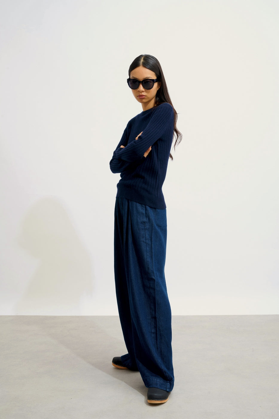 Bella Round-Neck Jumper - Navy - Women