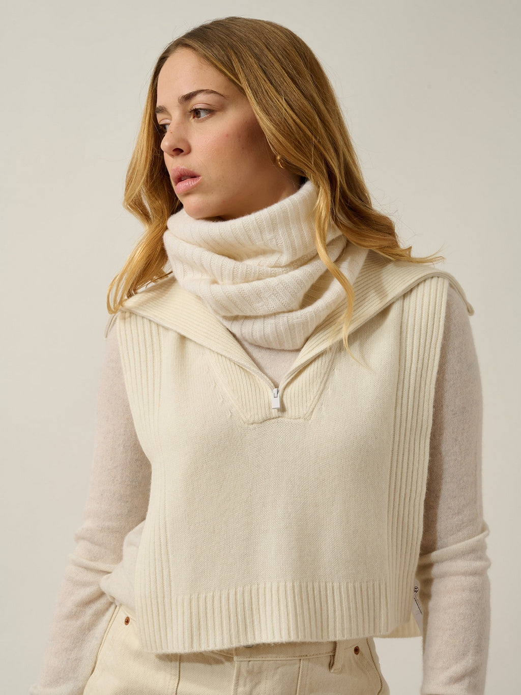 Poncho Ouvert Col Camionneur 4 Fils Elin - Ivoire