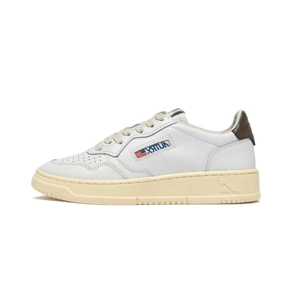 Medalist Low Women Leather White Chocolate