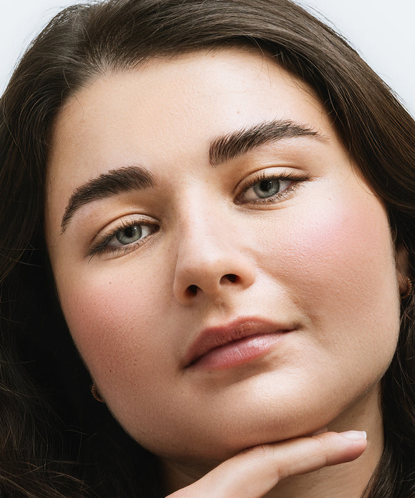 Brow Up + Teinture Sourcils - Soin En Institut