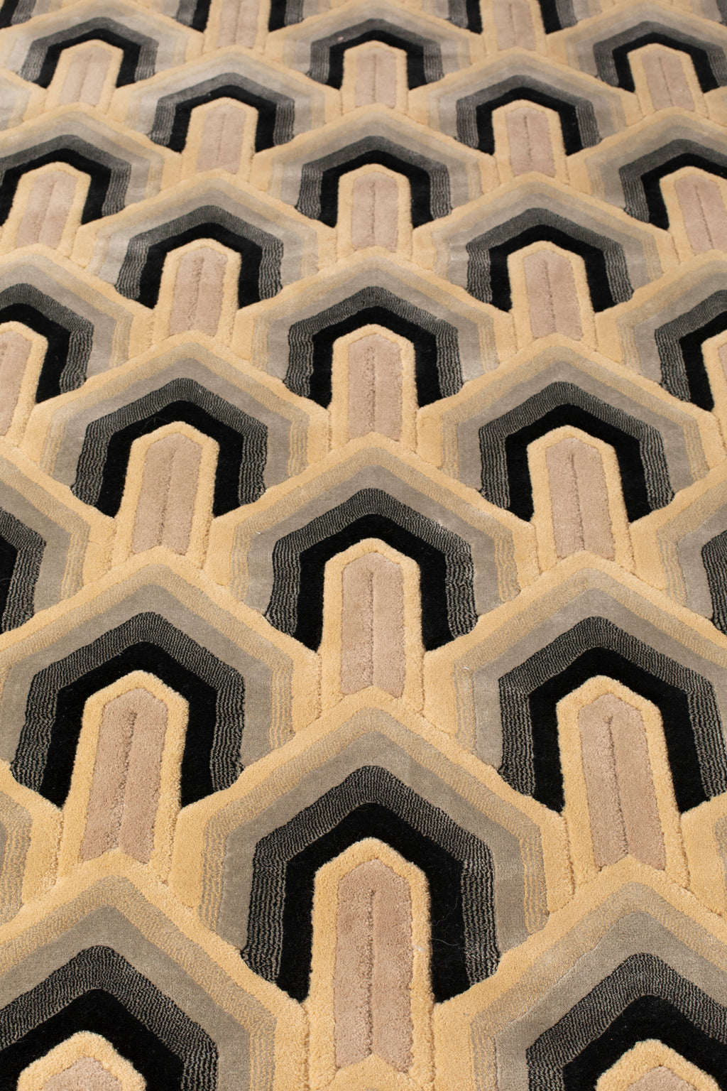 Lockhart - Rug - Heat-set polypropylene - Beige