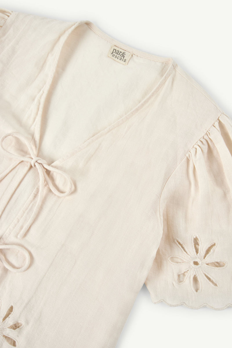 Alma White Shirt