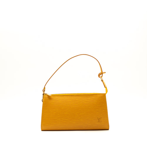 La Pochette Accessoires Épi Louis Vuitton