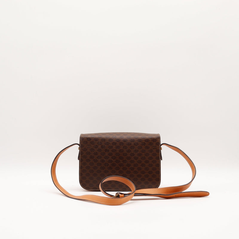 Le Croisé Triomphe Céline