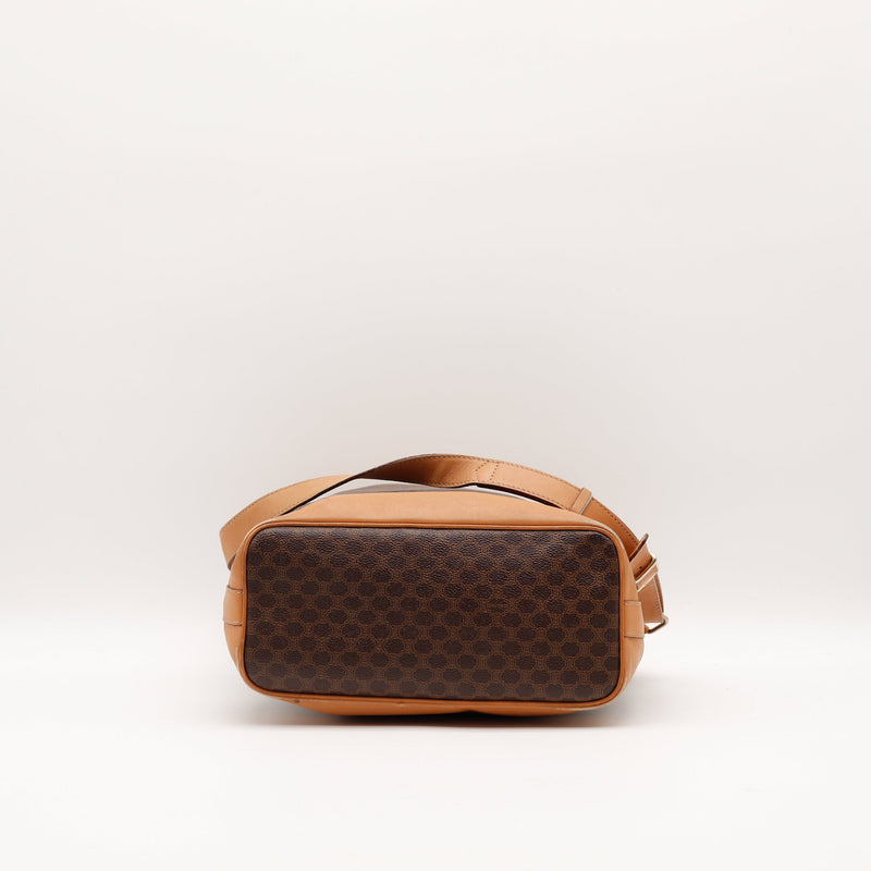 Le Seau Céline Macadam