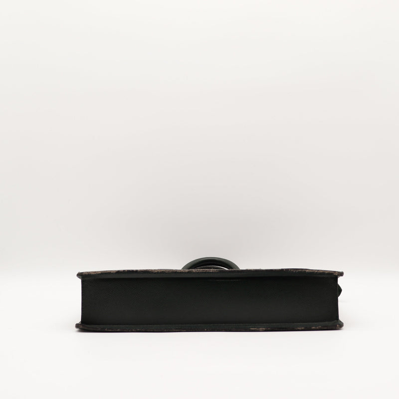 Le Porte-Documents Rosan Taiga Louis Vuitton