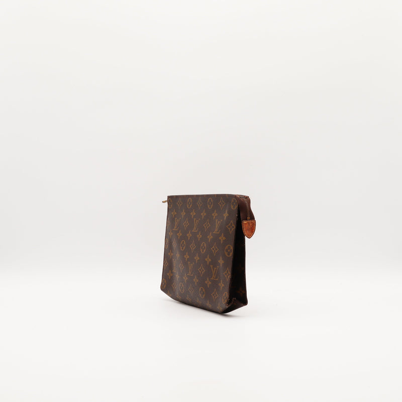 La Pochette Toilette 26 Louis Vuitton