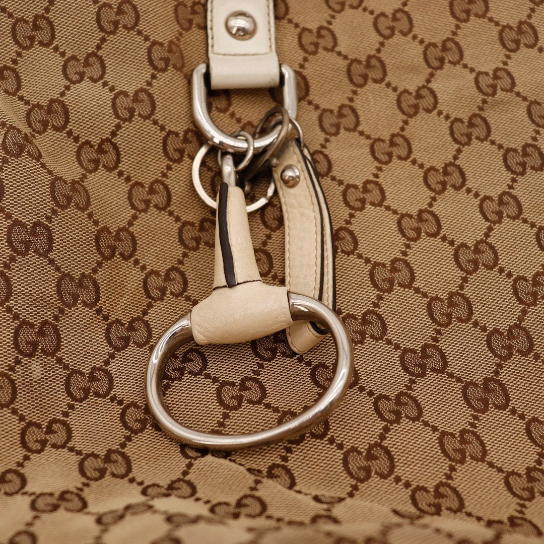 Le Tote Gucci