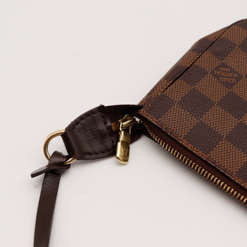 La Pochette Accessoires Louis Vuitton