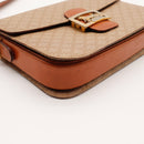 Le Triomphe Céline Macadam