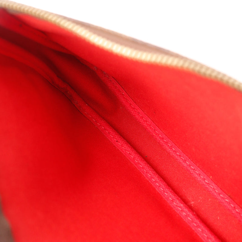 La Pochette Accessoires Louis Vuitton