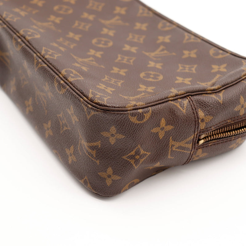 La Pochette Toilette 28 Louis Vuitton