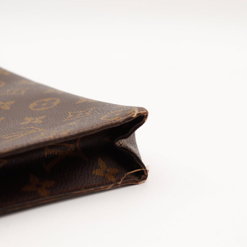 La Pochette Toilette 26 Louis Vuitton