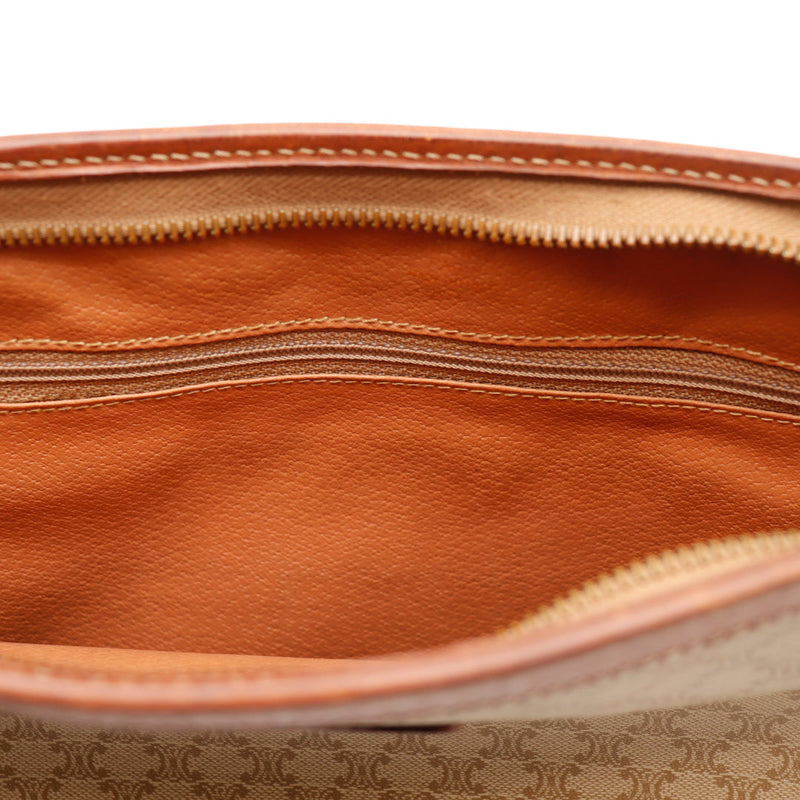 La Pochette Céline Macadam