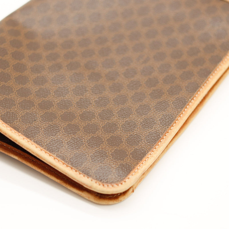 La Pochette Céline Macadam