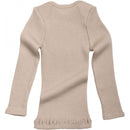 Camiseta Aspen de lana merino color arena - Selección Minimalisma disponible en amaetc.com, concept store ecológico para niños