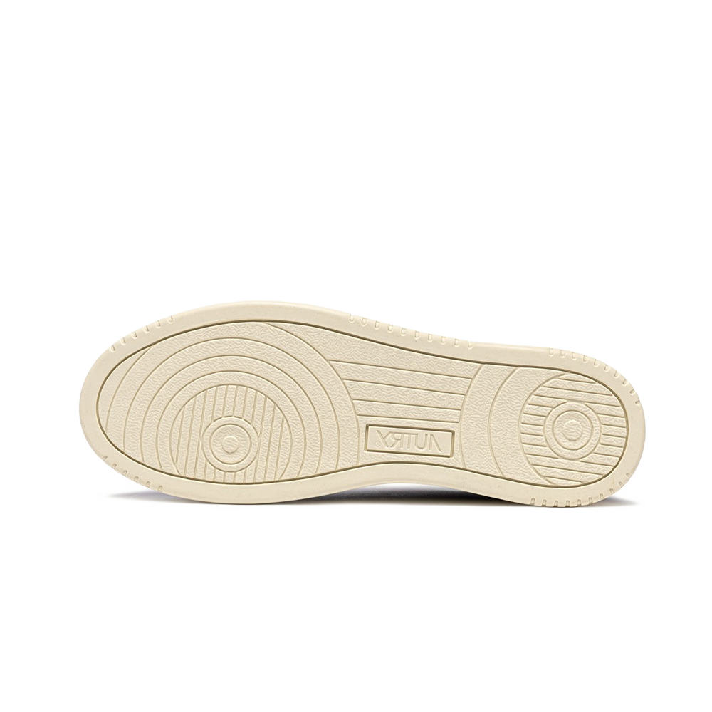 Medalist Low Leather Leather White Space