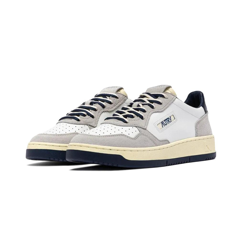 Medalist Low Leather Suede Space White Vapor