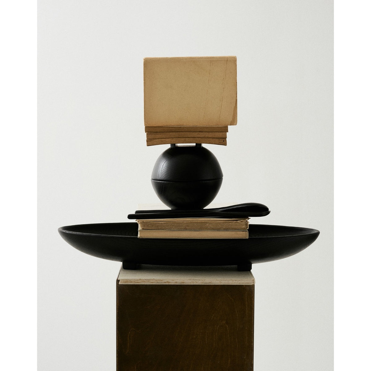 Out Of Lines Kitchen & Table - Bol - L - Frêne Carbonisé - Noir