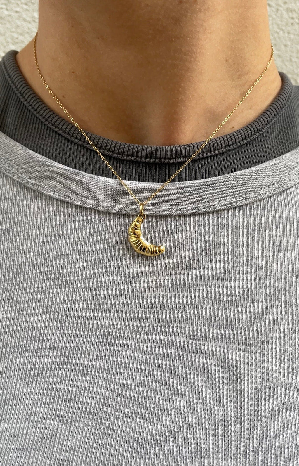 Collana a mezzaluna