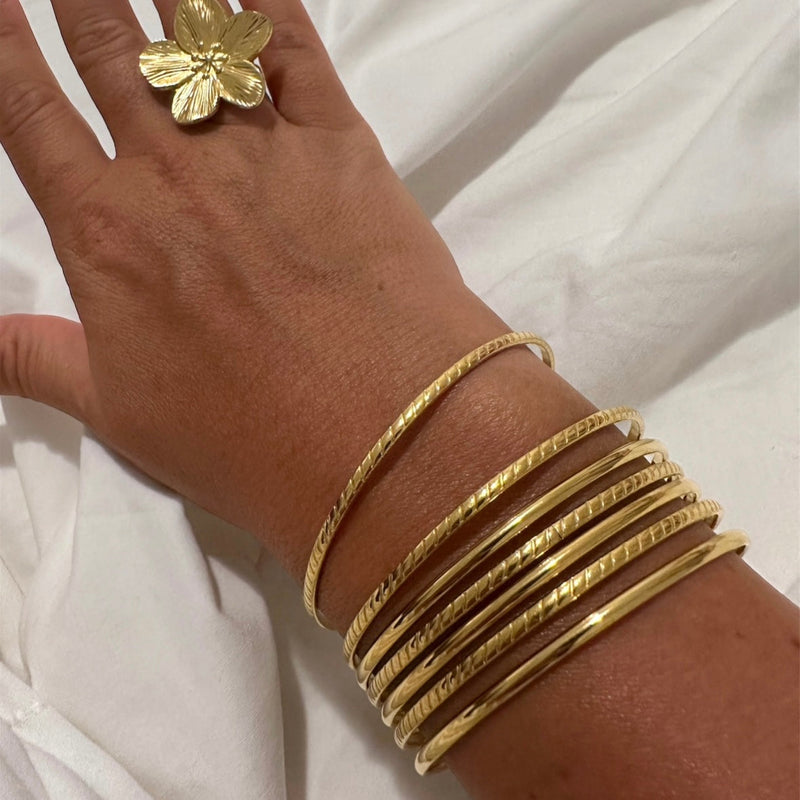 Set of 7 Gold Chicana Bracelet