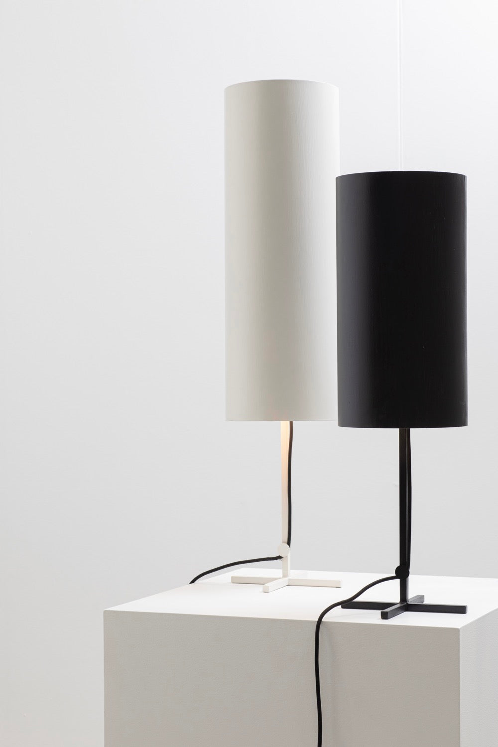 Light 01 - Lello - Black