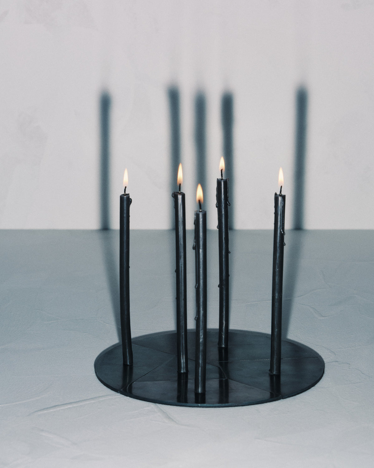 Candelabra - Bougeoir - Acier Bleui - Noir