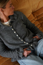 Paco Vest with Froufrou Collar Anthracite