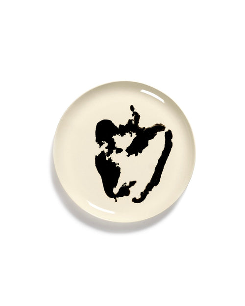 Set Of 2 L Plates - White Pepper - Black Feast - By Ottolenghi