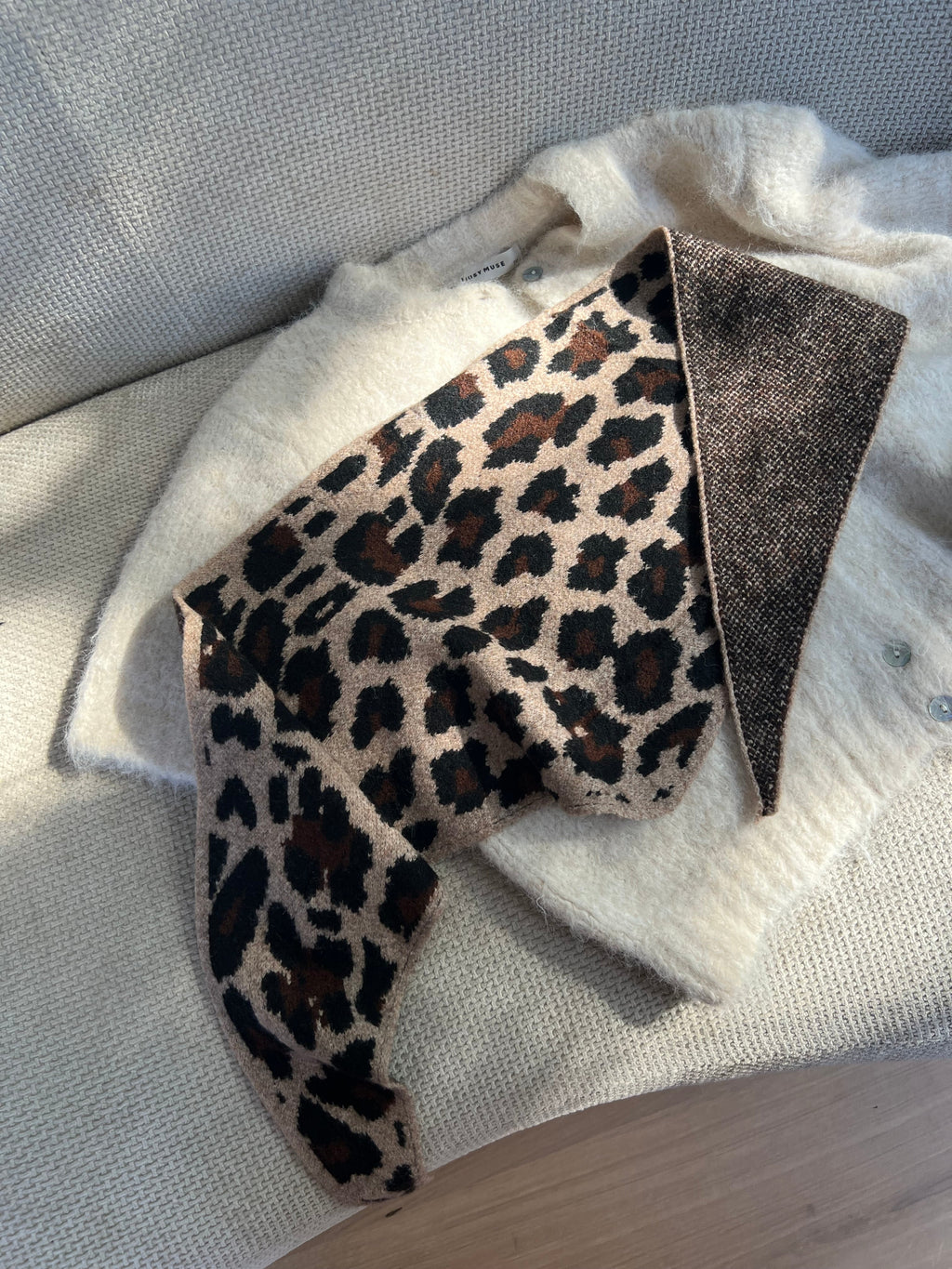 Bandana en laine léopard
