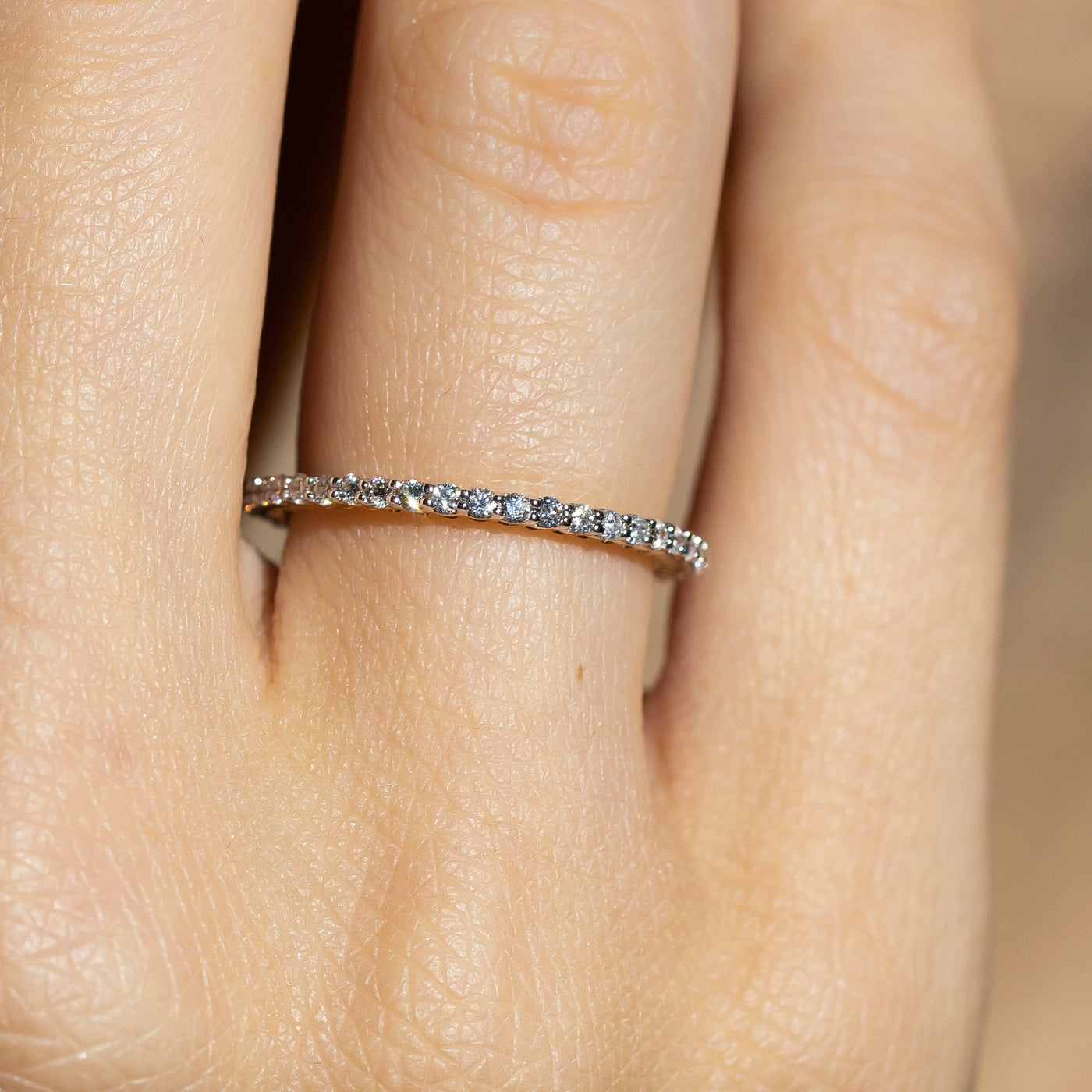 “Complete Luminous Tour” Ring D0.4/39 – 375/1000 White Gold