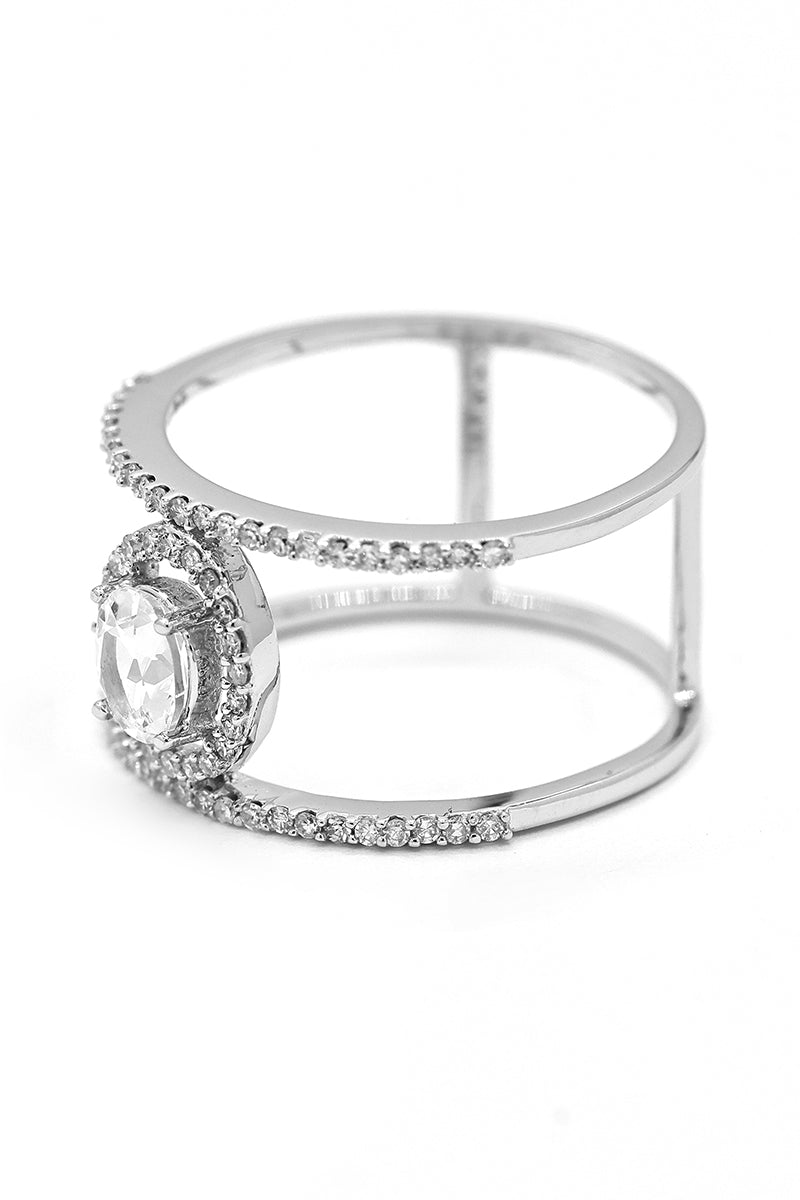 Bague "Royaume" Diamants : 0,23Ct/68 Topaze Blche 0,3/1