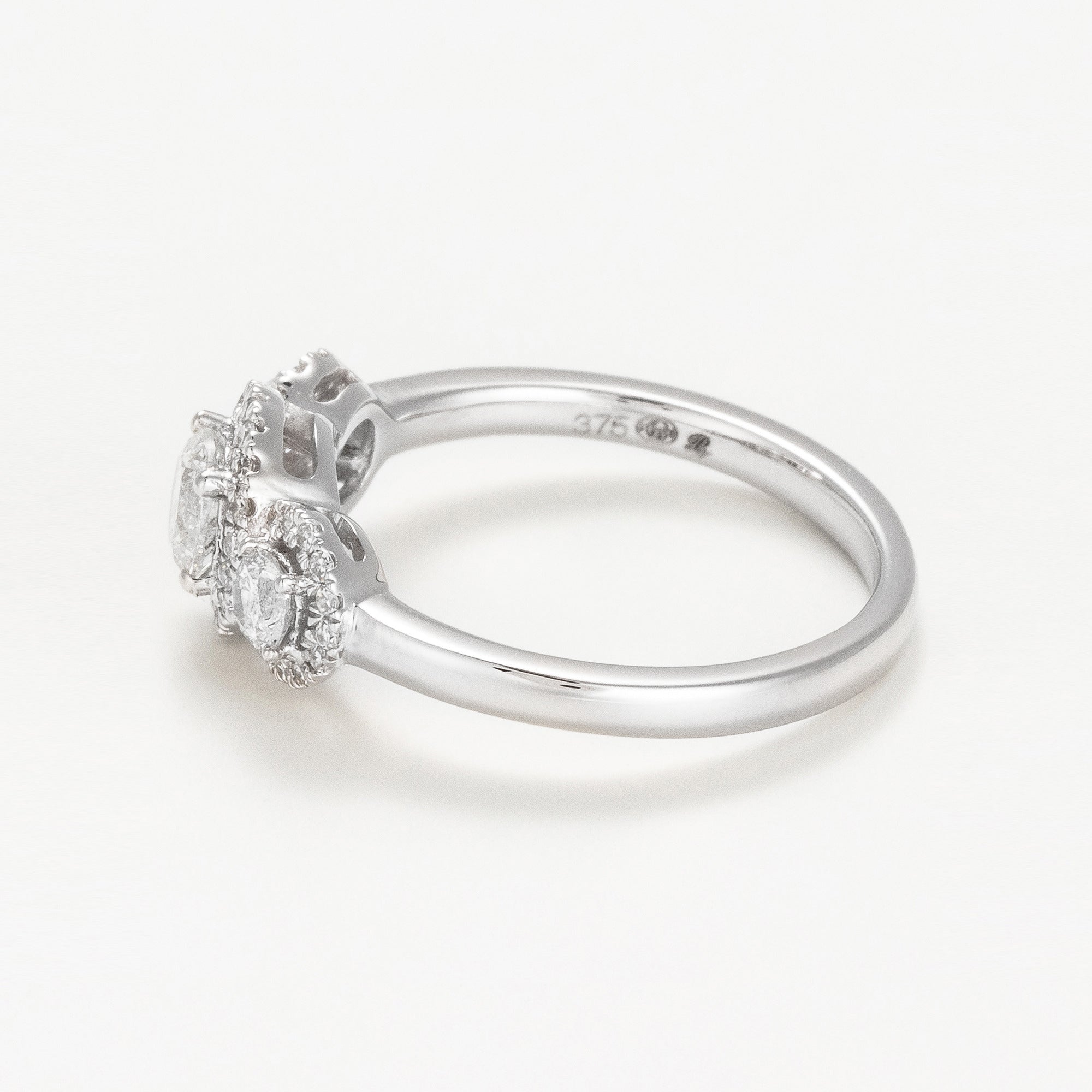 Bague "Diadème" Diamants : 0,71/55
