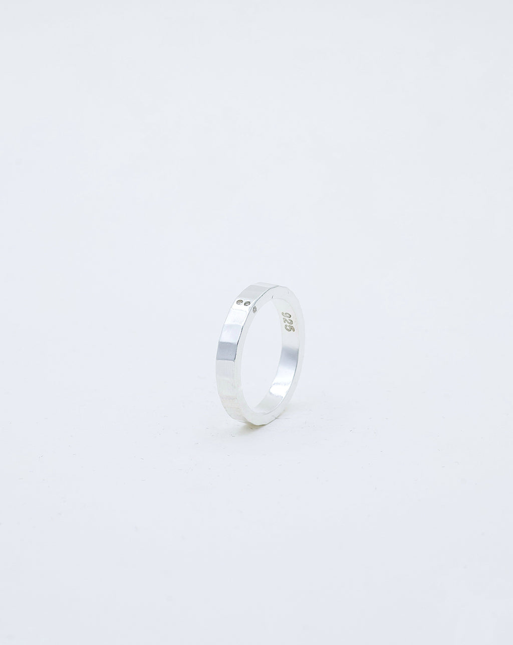 Anillo Niwas