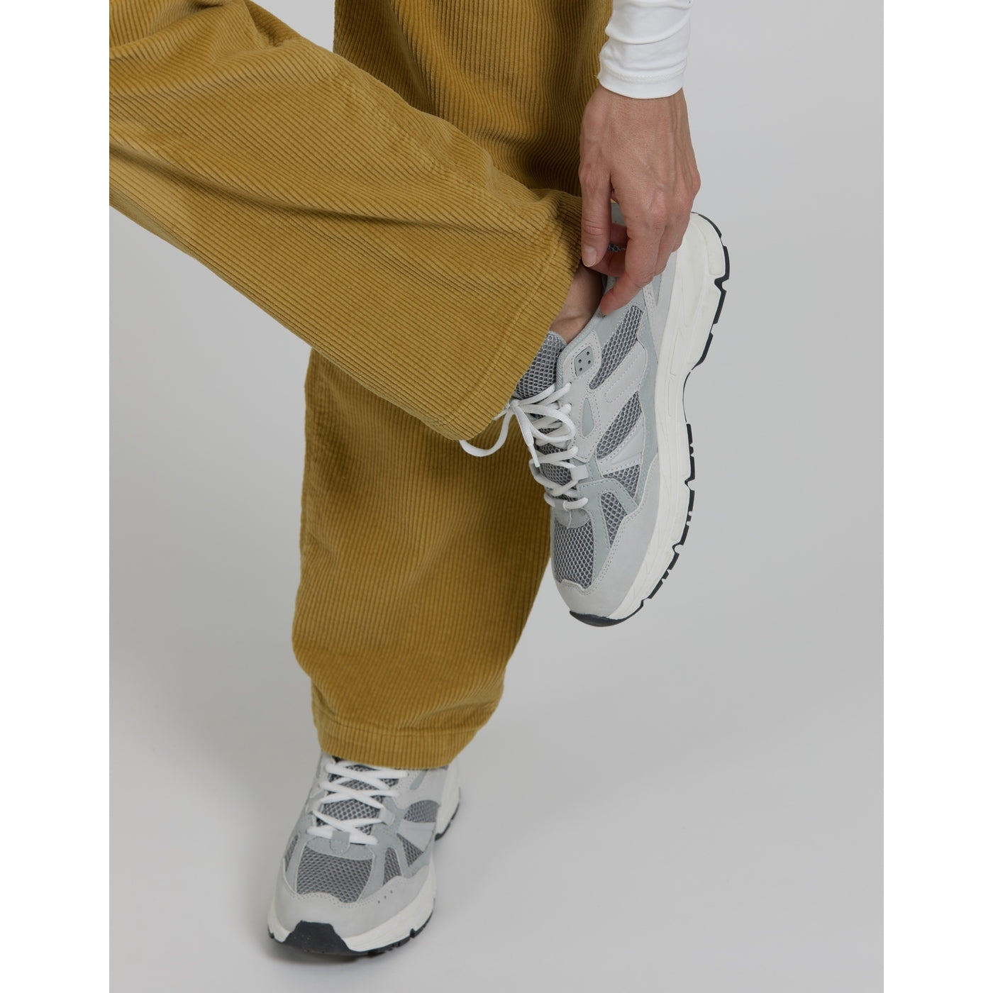 Pantalón Baltimore de terciopelo - Chai Tea - Mujer