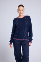 Jersey de Cuello Redondo de Torsadas y Pespuntes Barbara - Azul Marino Rosa Flúor