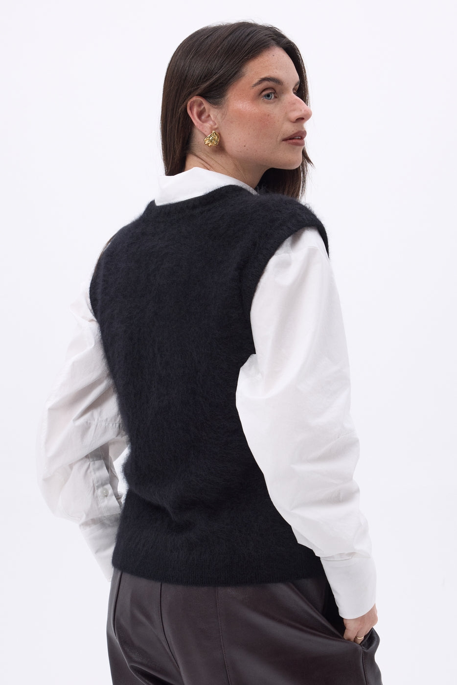 Sleeveless Cardigan – Brushed Cashmere Bari - Black - Women